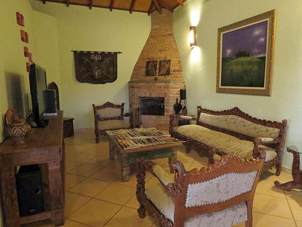 Itaygua Inn *